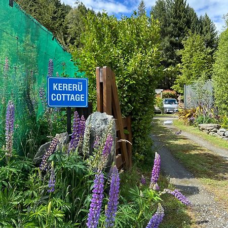 Kereru Cottage, Cosy Log Cabin, Serene Lake & Mountain Views Queenstown Dış mekan fotoğraf